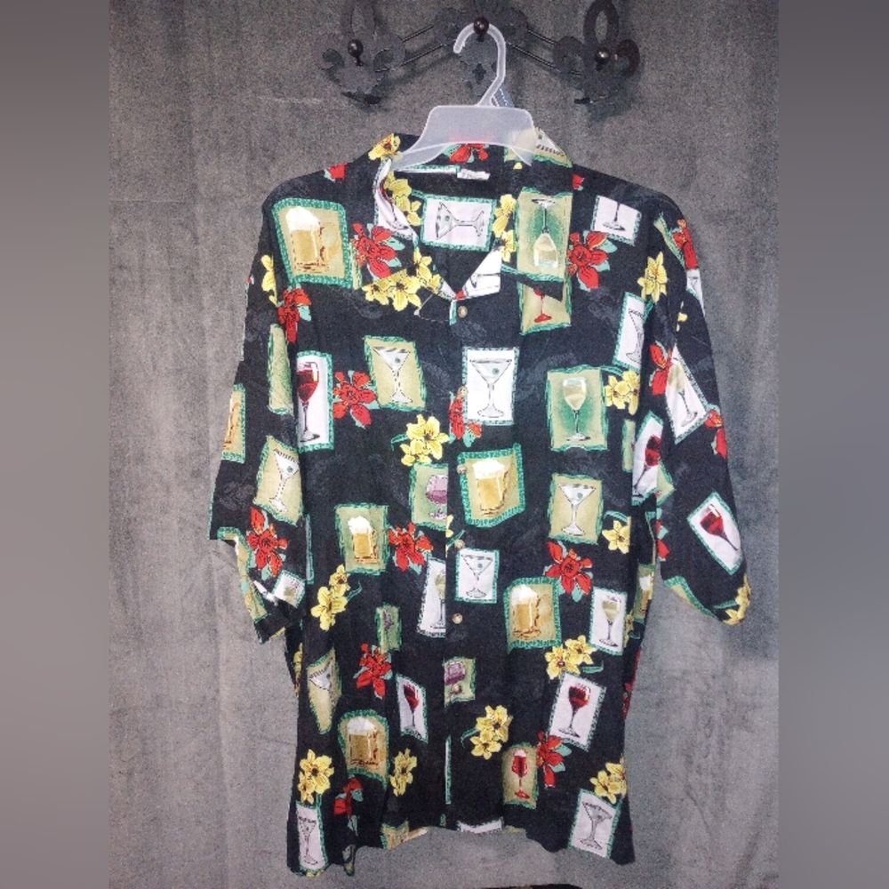 Blackwood Cocktail Print Hawaiian Shirt Size 4X NWOT P2P 33 In Length 33.5